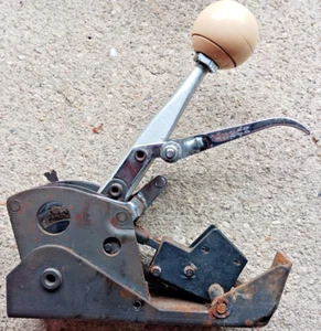 HURST PISTOL GRIP QUARTER STICK AUTO SHIFTER + SHIFT BALL VERY NICE VINTAGE!!! - Picture 1 of 6