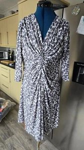 Phase Eight Jersey Dress Grey Geo Pattern Ruched Twist Front Size 14 - Picture 1 of 4