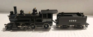Roundhouse HO Scale RTR Old Time 2-6-0 Union Pacific #4202 - Picture 1 of 9