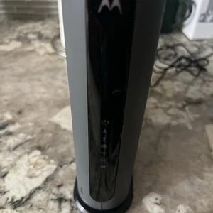 Motorola MG7540 16x4 Cable Modem Plus AC1600 Wi-Fi Router Dual Band Tested - Picture 1 of 13