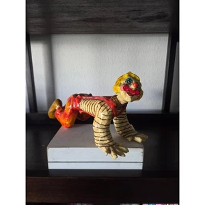 Scultura pagliaccio strisciante vintage anni 90 10" messicano in cartapesta firmata Alvarez - Foto 1 di 10