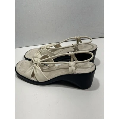 EasySpirit Valloriet Leather Sz 8 N Vintage Sandals Cream Color Women Wedges - Image 1 of 4