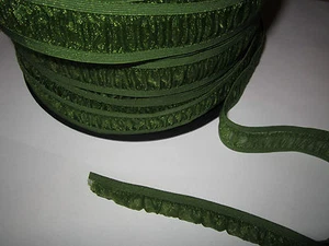 (1,40 €/m) 5 m de goma (cinta rizada de barril) verde ancho 25 mm (E FG G 2 - Imagen 1 de 1