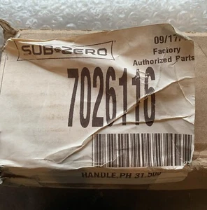 Sub Zero Handle Kit 7026116 - Picture 1 of 2