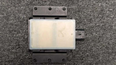 Sensor de seguridad activo radar de punto ciego Delphi 31665692 G2611 con soportes Foto 1 de 4