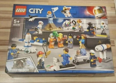 LEGO City People Pack Space Research and Development (60230) Retired Set 209 pcs - Image 1 of 4