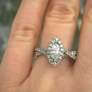 Damen 2,10 Karat Marquise Diamant Halo Verlobungsring Geschenk Weißgold-Finish - Bild 1 von 10