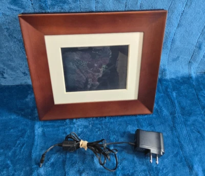 Philips Home Essentials Digital Photo Frame Brown Wood USB Port SD Pro Duo - Image 1 of 4