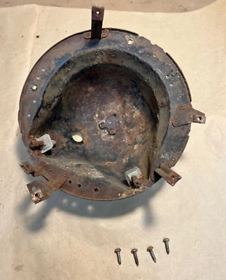 Ford Falcon 1961 1962 y otros faros delanteros LH cuenco/carcasa de cubo usados OEM Foto 1 de 2