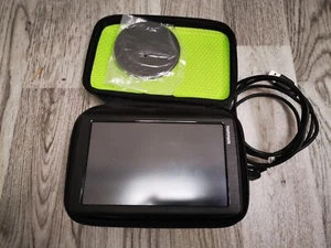 TomTom Satellitennavigationssystem - Schwarz (WN6433F00171) Tasche & Ladegerät... - Bild 1 von 10