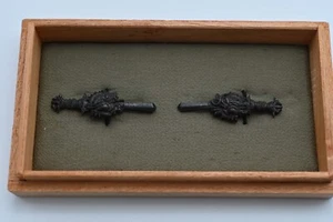 Menuki Japanese antique Mumei Kenmakiryu design made of Shakudo Edo era - Picture 1 of 4
