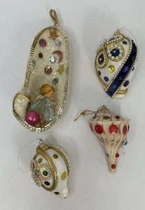4 adornos navideños vintage decorados a mano - Imagen 1 de 10