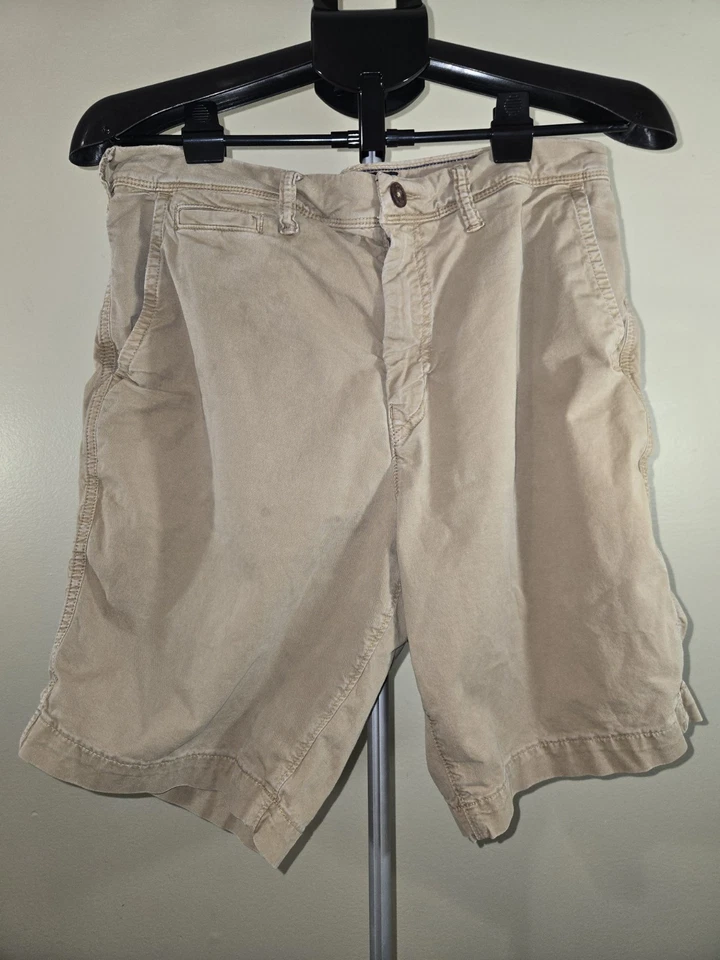 American Eagle Outfitters Shorts Mens 33 Beige Chino Next Level Flex Classic Fit - Image 1 of 4