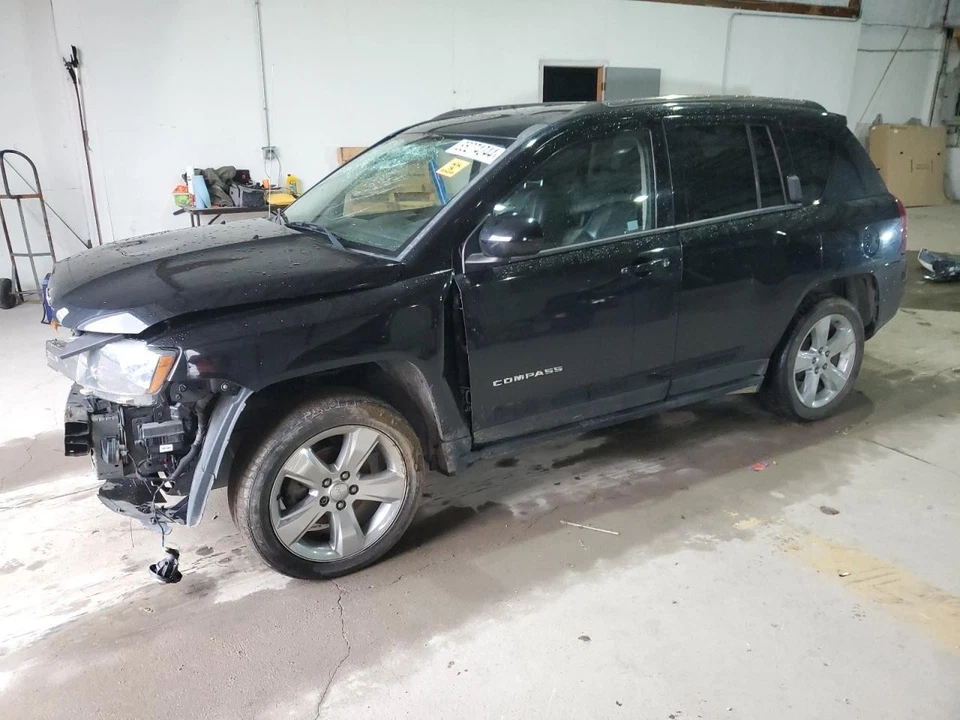 Б/у воздухоочиститель в сборе подходит: 2015 Jeep компас класса A - Изображение 1 из 4