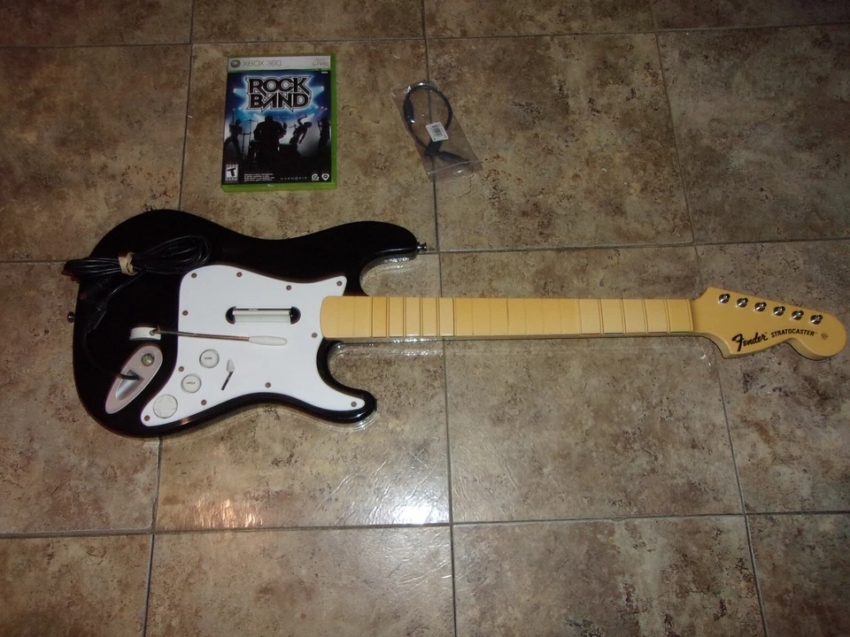 MICROSOFT XBOX 360 WIRED GUITAR FENDER CONTROLLER ROCK BAND GAME LOT BREAK AWAY - Image 1 of 4