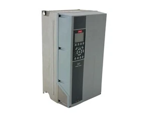 Danfoss FC-102P4K0T4E55H1UGXX0XSXXXXALBXCXXXXD0 137U0097 4,0kW Umrichter -used- - Bild 1 von 10