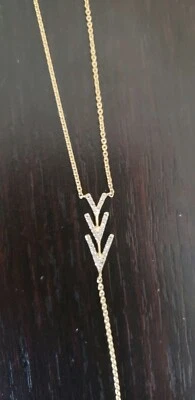 Collar V Lariat pavé de diamantes genuinos de oro macizo amarillo de 14k como colección EF Foto 1 de 4