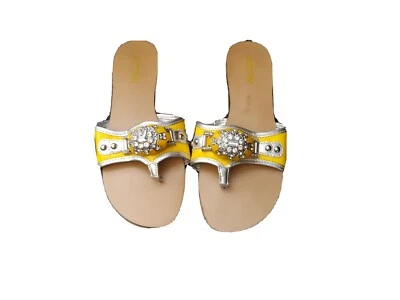 Sandálias femininas Bertinni com joias tamanho. Usado amarelo e prata 5,5 - Imagem 1 de 4