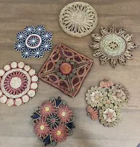 "Lote De Colección de 7 Almohadillas Tejidas de Mimbre Trivet Ratán Rafia Decoración de Pared Boho 7""" - Imagen 1 de 11