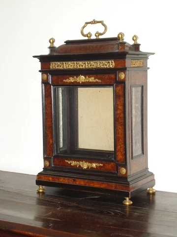 LARGE VERY RARE AND FINE EARLY 18TH C MULBERRY WOOD BELL TOP BRACKET CLOCK CASE Cover