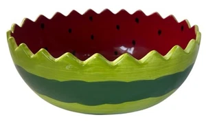 AVON Ceramic Carved Watermelon 10" Summer Serving Bowl Sawtooth Edge Green & Red - Foto 1 di 15