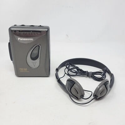 Reproductor de casete AM/FM radio personal Panasonic RQ-V60 con auriculares Foto 1 de 4