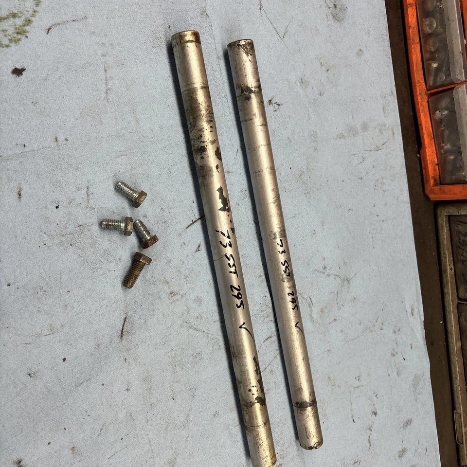 Snojet Sno Jet SST 295 1973 de colección moto de nieve ejes de suspensión trasera buenos Foto 1 de 3