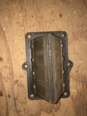 94  ktm 440/550 reed intake,  56330051000 - Image 1 of 4