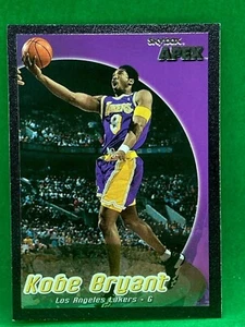 Tarjeta Kobe Bryant 1999-00 Skybox Apex Lakers #4 - Imagen 1 de 1