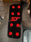 Mk7.5/8/8.5 Fiesta ST Dead Pedal Foot Rest Plate - High Gloss Black/Red Acrylic
