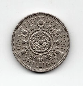 1966 GREAT BRITAIN  QUEEN ELIZABETH II    TWO SHILLINGS   - Picture 1 of 2