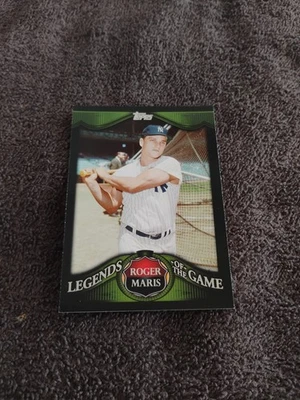 2009 Topps Legends Of The Game Roger Maris New York Yankees Baseball Card LG18 - Image 1 of 2