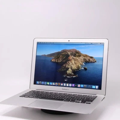 Apple MacBook Air 13" 2017 - Intel i5 Dual-Core 1.80GHz - 8GB RAM - 256GB SSD - Image 1 of 4