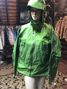 ARCTERYX  MEN"S  SIDE WINDER GORETEX SKI JACKET- SIZE MEDIUM - Picture 1 of 6