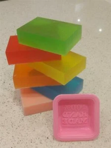 Soap Making Kit - Melt & Pour - Starter SK002 - Picture 1 of 4