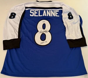 Teemu Selanne Finland signed Custom jersey W/ HOF Inscription Beckett Witnessed - Picture 1 of 4