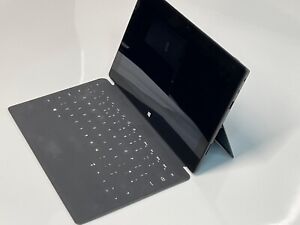 Microsoft Surface RT (1516) 10.6" Nvidia Tegra 3 - 1.3GHz 2GB/32GB with keyboard