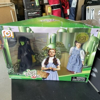 Juego de figuras de acción Mego Wizard of Oz Dorothy & Wicked Witch 8" edición limitada Foto 1 de 2