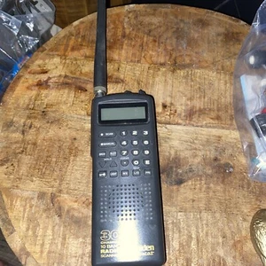 UNIDEN BEARCAT 30 Channel 10 Band Radio Handheld Scanner BC60XLT-1 - Picture 1 of 5