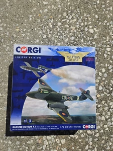 1:72 scale Corgi Gloster Meteor F1 AA27403 w/V1 'Doodlebug' 616 Sqdn August 1944 - Picture 1 of 4