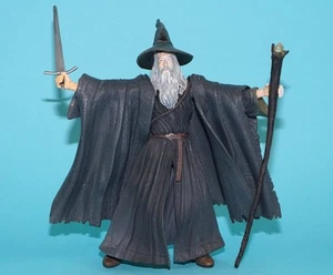 LORD OF THE RINGS LOTR FELLOWSHIP GANDALF 100% COMPLETE 2001 TOY BIZ - Picture 1 of 4