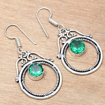 Pendientes de piedras preciosas de cuarzo esmeralda hechos a mano para ella joyas de plata de 1,5"" Foto 1 de 4