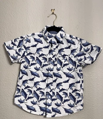 Camisa de mezclilla de papel y tela con botones para niños talla 5 blanca manga corta bolsillo de tiburones Foto 1 de 4