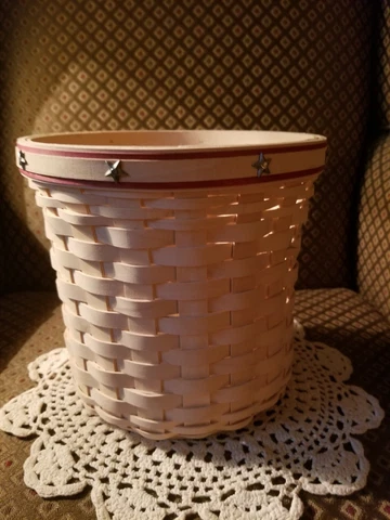 Longaberger 2008 Group Sales Whitewashed Basket with red trim and stars- RARE!! Cover