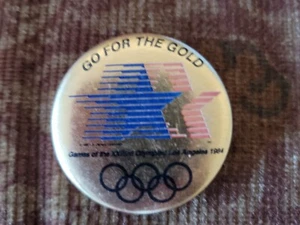 Vintage Olympic 1984 - LOS ANGELES OLYMPICS' - Go For The Gold- Button/PIN - Picture 1 of 3