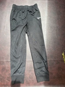Nike Girls Cuffed Jogger Pant 6X Black New B1074 - Picture 1 of 5