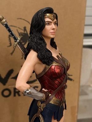 WETA WONDER WOMAN JUSTICE LEAGUE 1/6 STATUE superman batman iron prime1 studio - Imagem 1 de 4