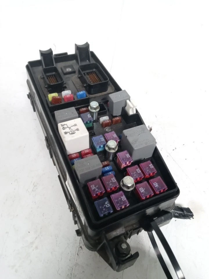 Caja de fusibles de motor Kia Sedona 2011 12 2014 probado por fabricante original  Foto 1 de 4