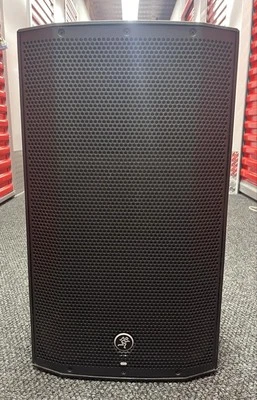 Mackie Thump 12A 1300W 12” Powered Loudspeaker + Stand - Image 1 of 3