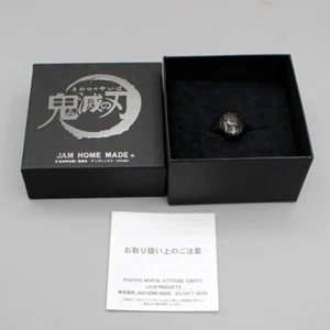 Anillo Oficial Cazador de Demonios Kimetsutai Japón Latón Chapado en Negro JP13 US6.5+Caja - Imagen 1 de 8
